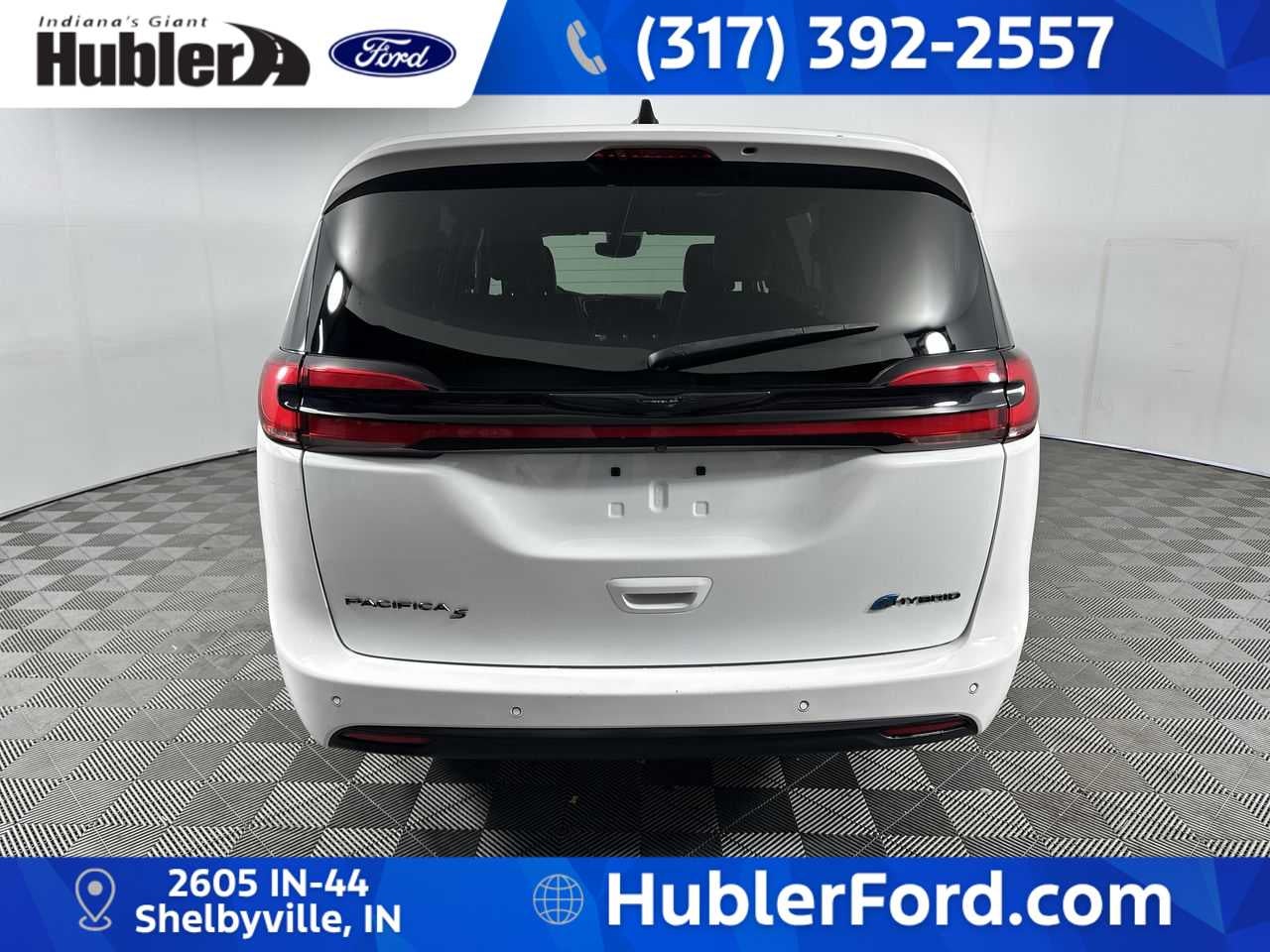 2024 Chrysler Pacifica Hybrid S Appearance Pkg