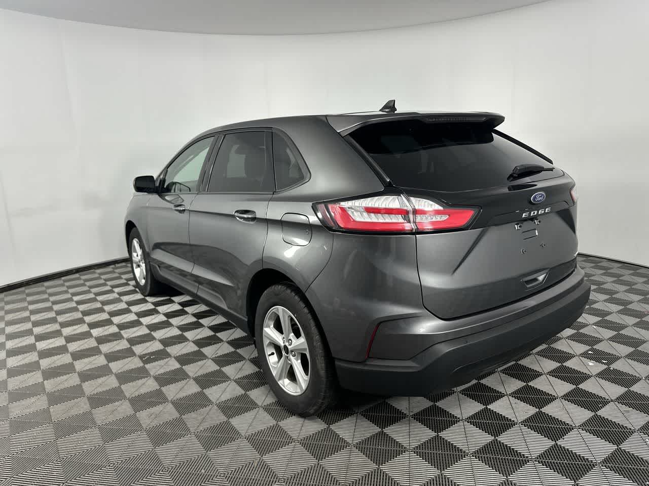 2023 Ford Edge SE