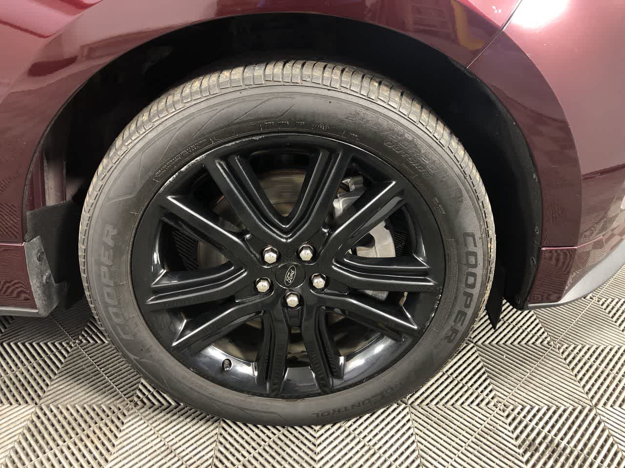 2022 Ford Edge ST-Line