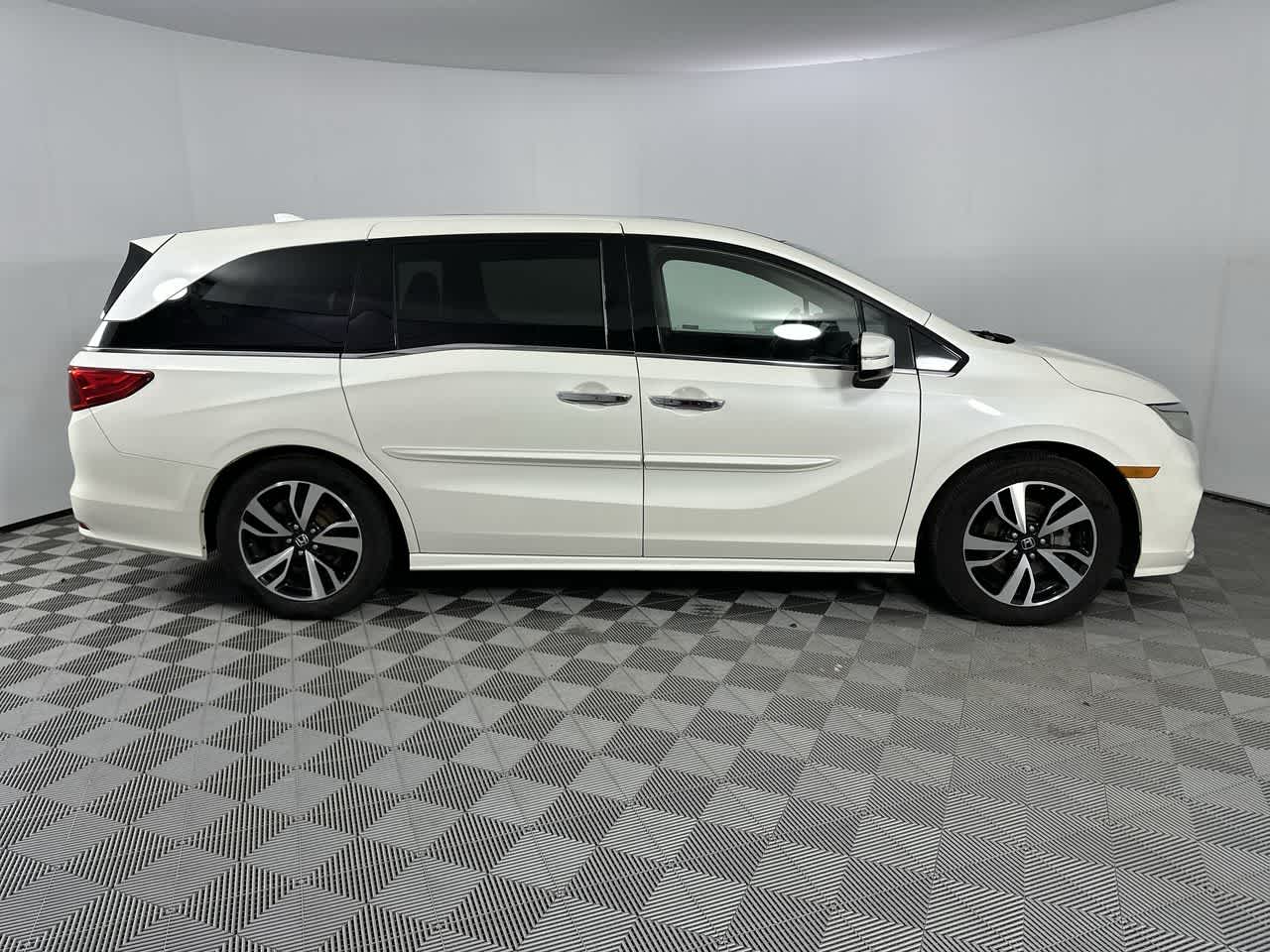 2019 Honda Odyssey Elite
