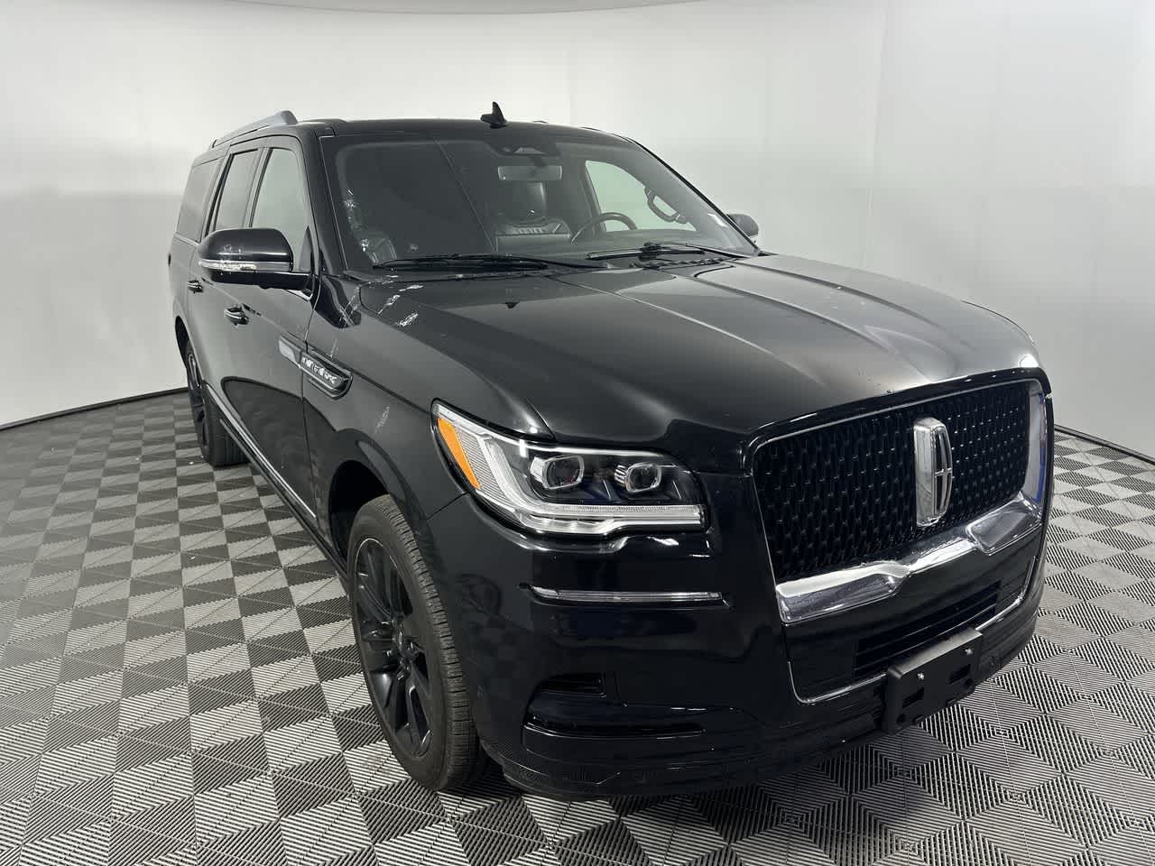 2022 Lincoln Navigator L Reserve