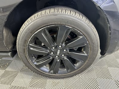 2022 Lincoln Navigator L Reserve