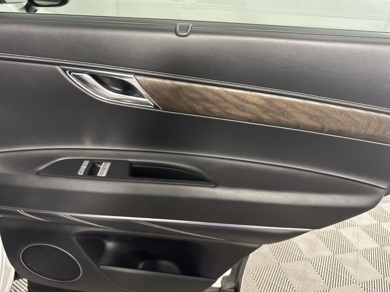 2024 Genesis GV80 2.5T AWD